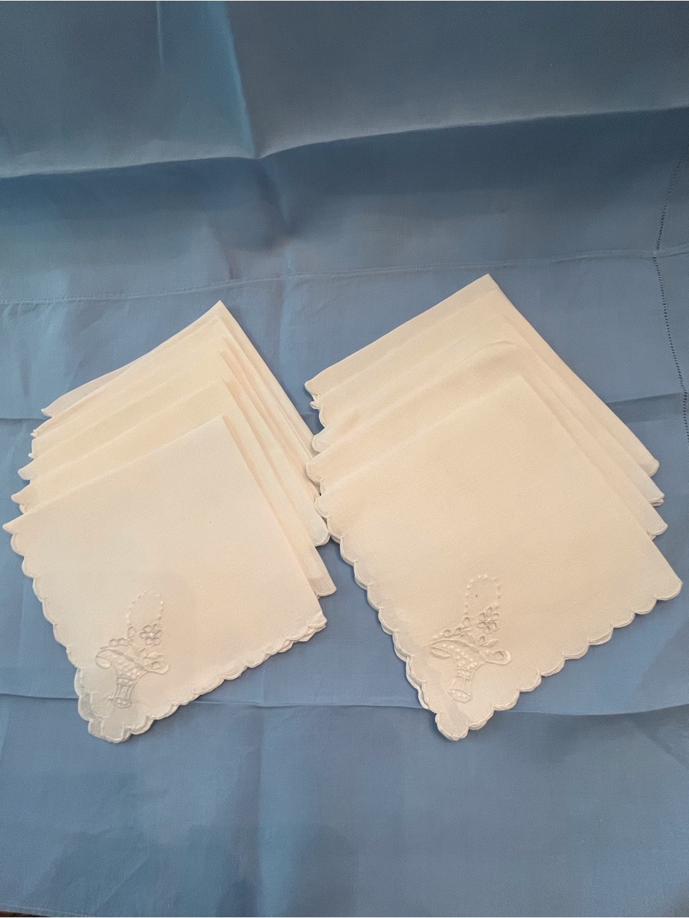 White Scalloped Linen Napkins with Embroidered Basket Detail